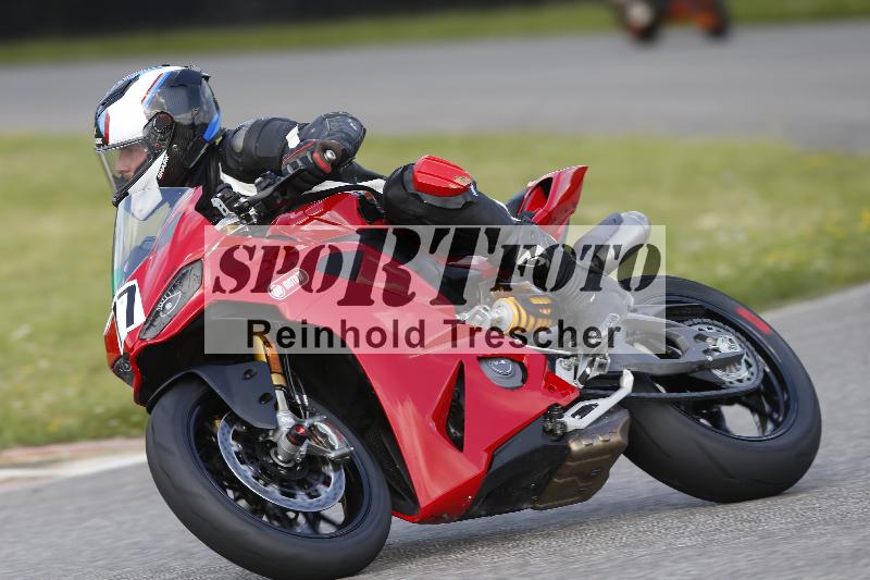 /15 13.05.2025 Max Racing ADR/Gruppe gruen/77